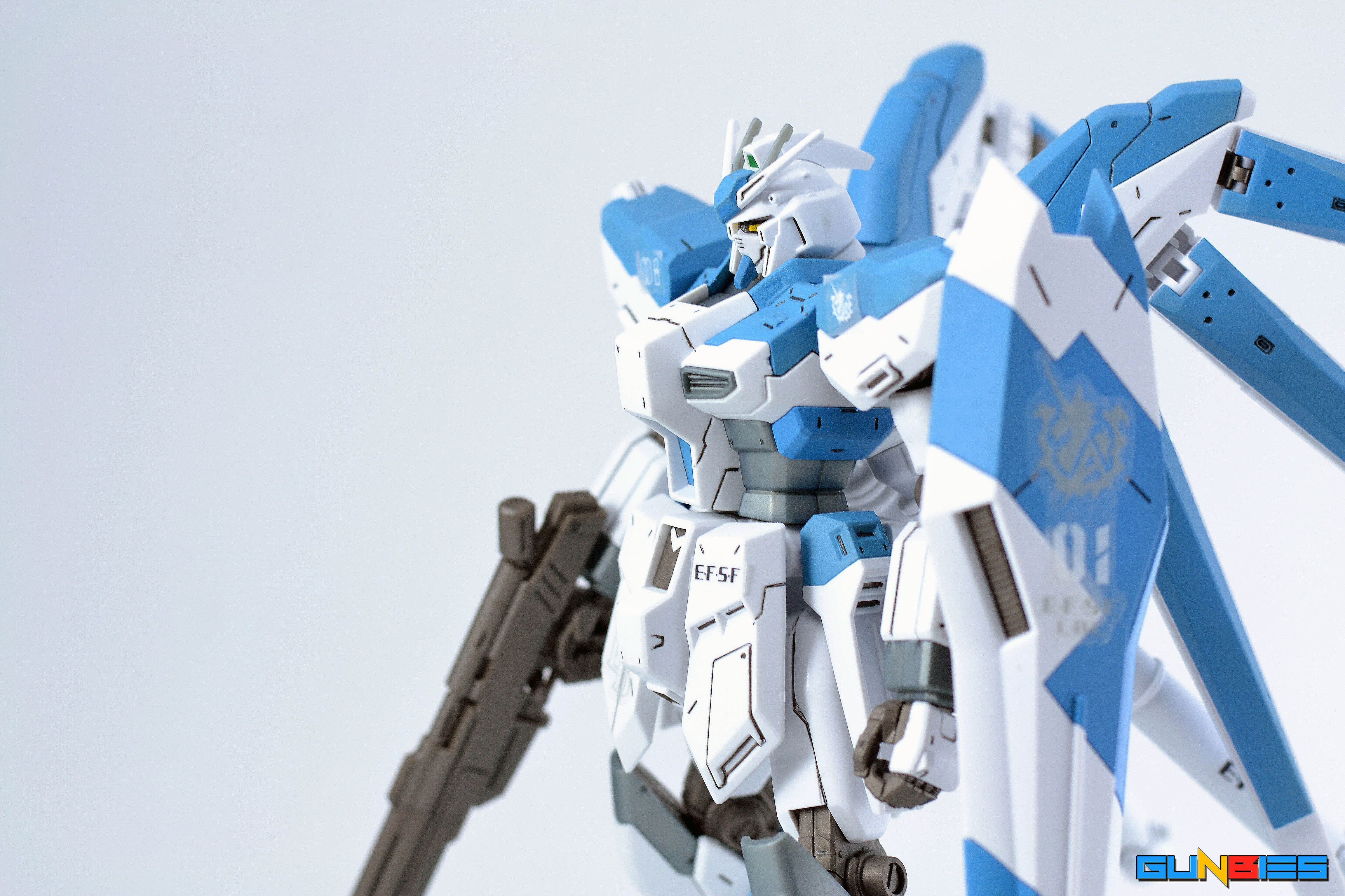 HG 1/144 RX-93-V2 Hi-V Gundam – Gunbies